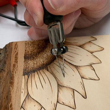 Pyrography vs Fractal or ‘Lichtenberg’ Burning