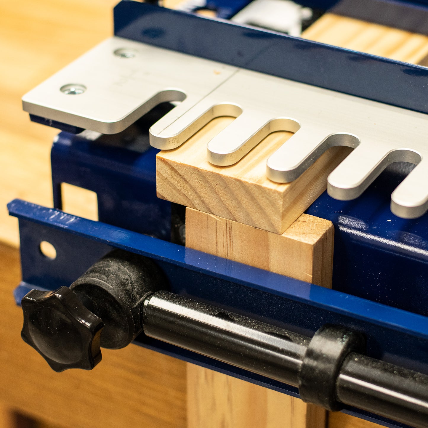 Carbatec Half Blind Dovetail Jig 300mm - with Router Bit