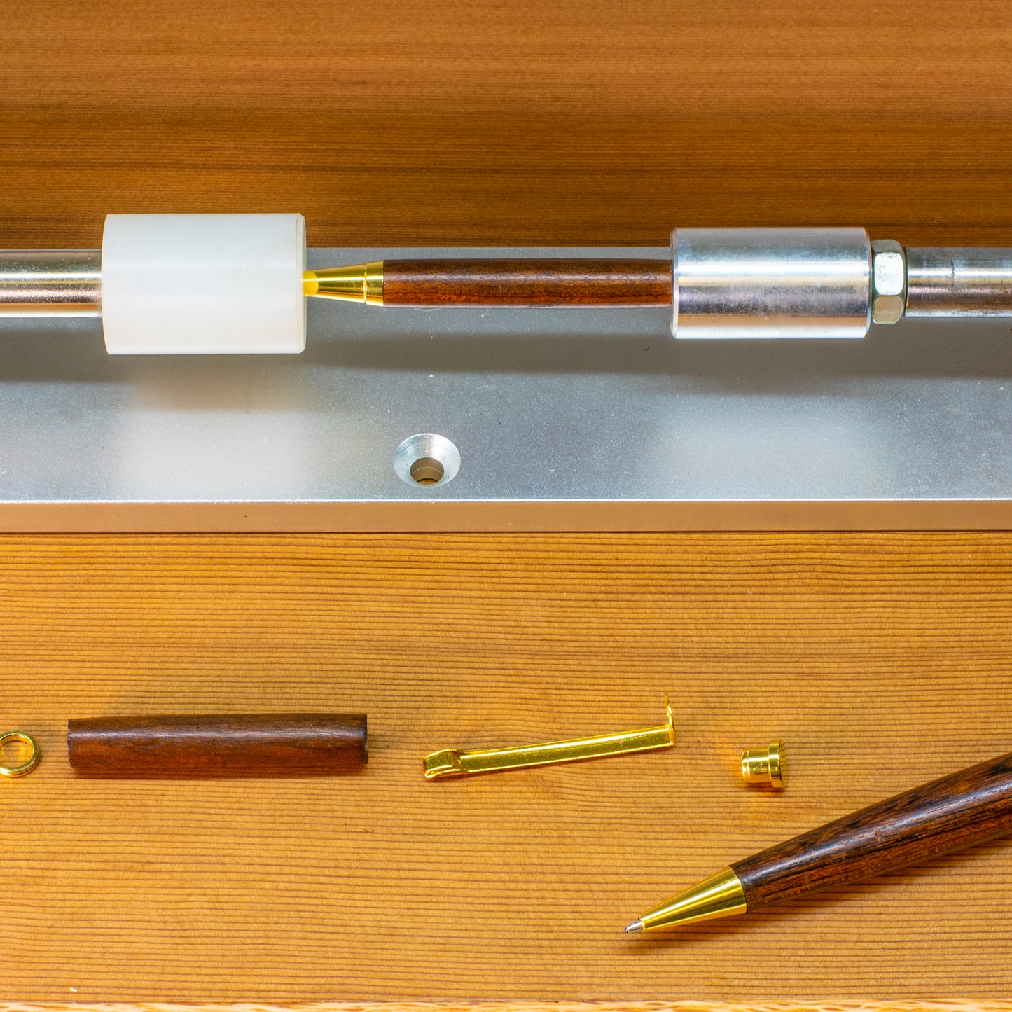 Carbatec Pen Assembly Press