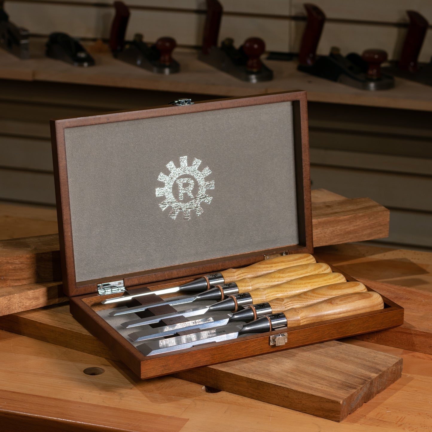 Narex Premium Richter Cryogenic 5pc Bevel Edge Chisel Set in Wooden Case