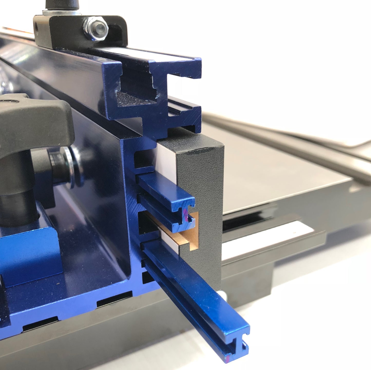 Carbatec Deluxe Compact Router Table Kit with Phenolic Top