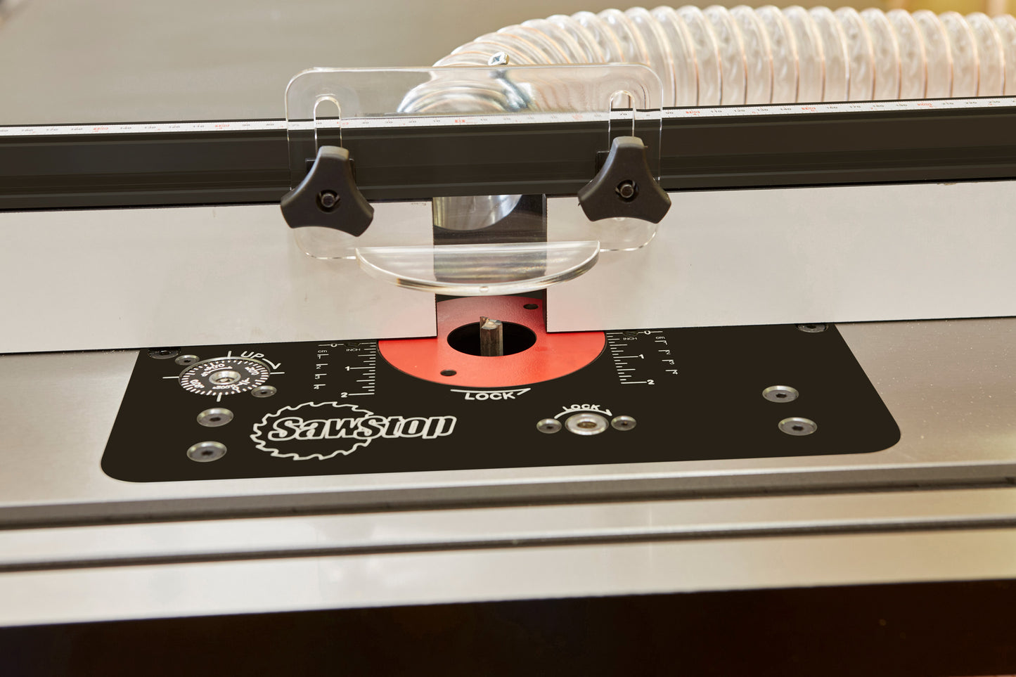 SawStop Router Lift - suit fixed base routers