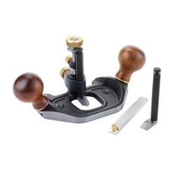 05P38-01-veritas-router-plane-etched