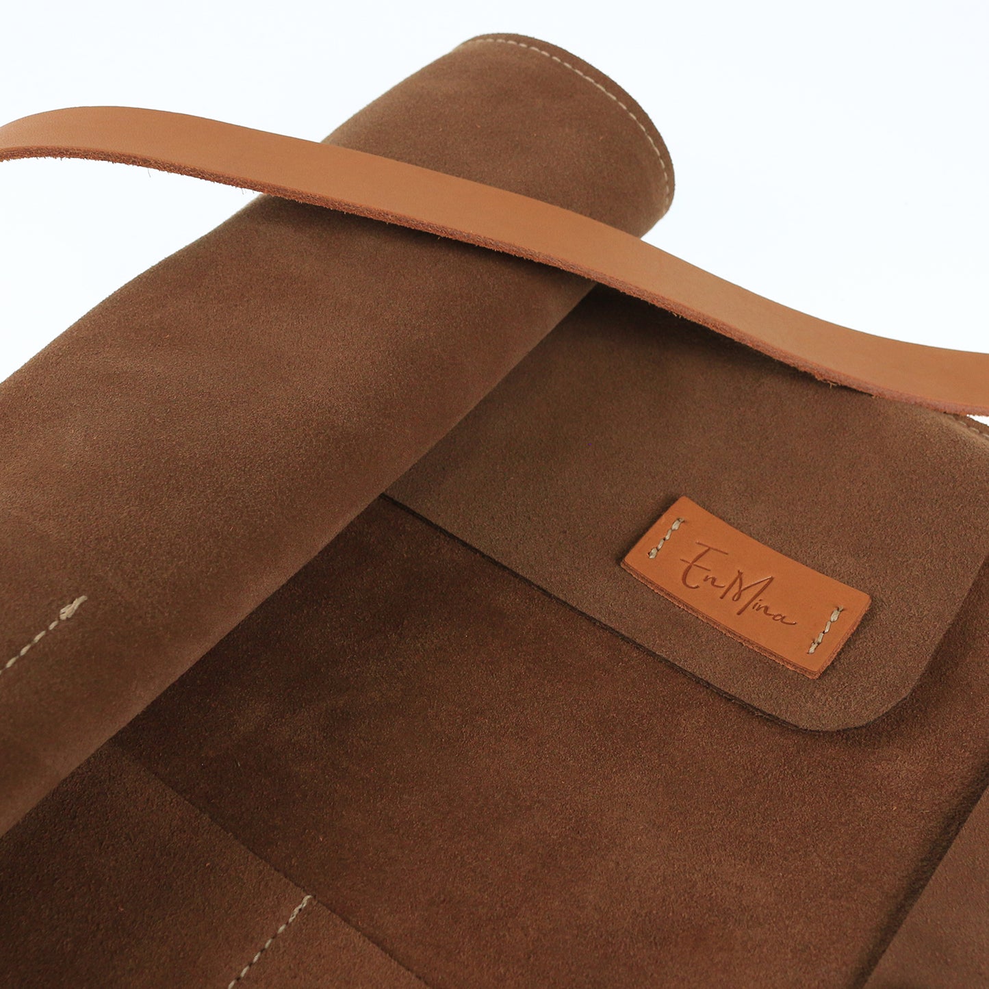 En Mina 12 Pocket Suede Chisel Roll