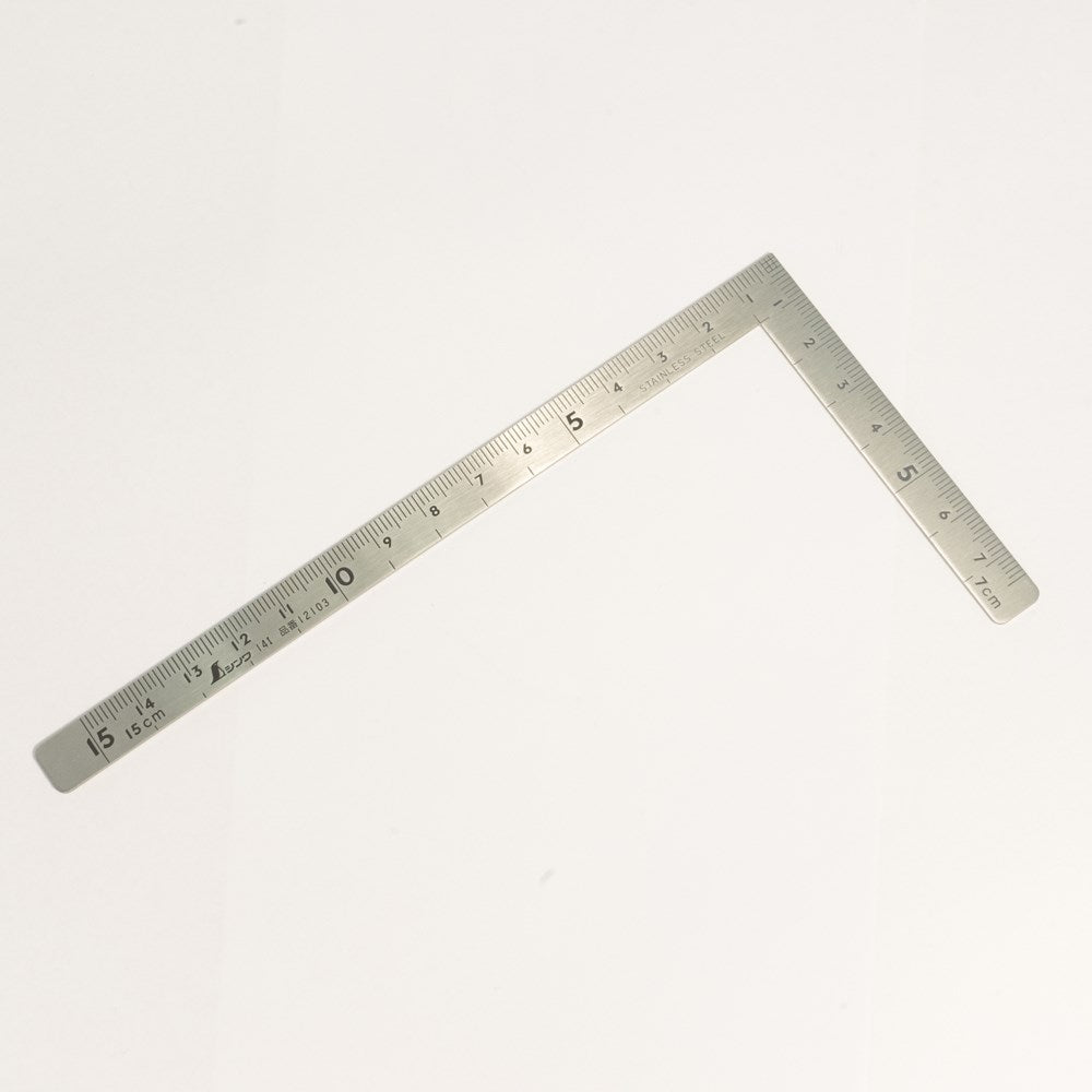 Shinwa Carpenter's Square 15cm x 7.5cm Scale