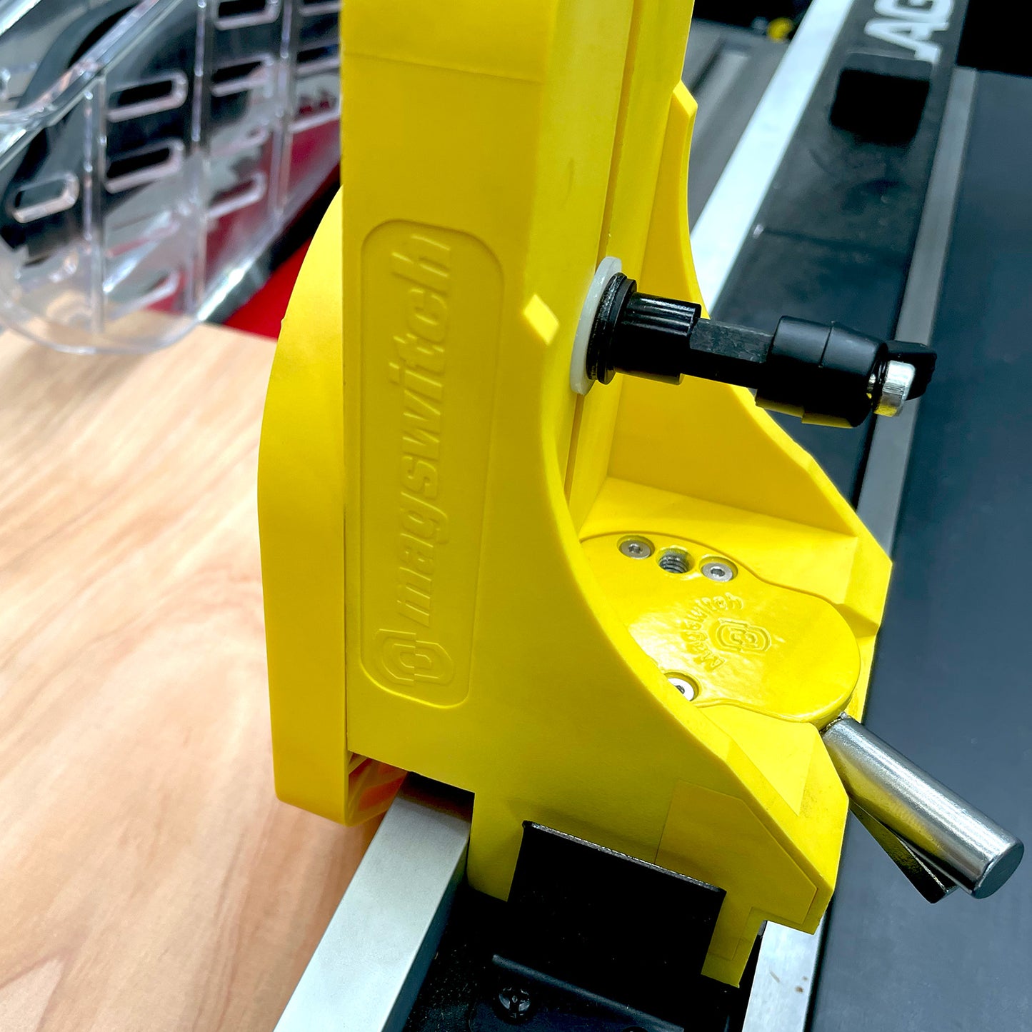 Magswitch Pro Vertical Featherboard