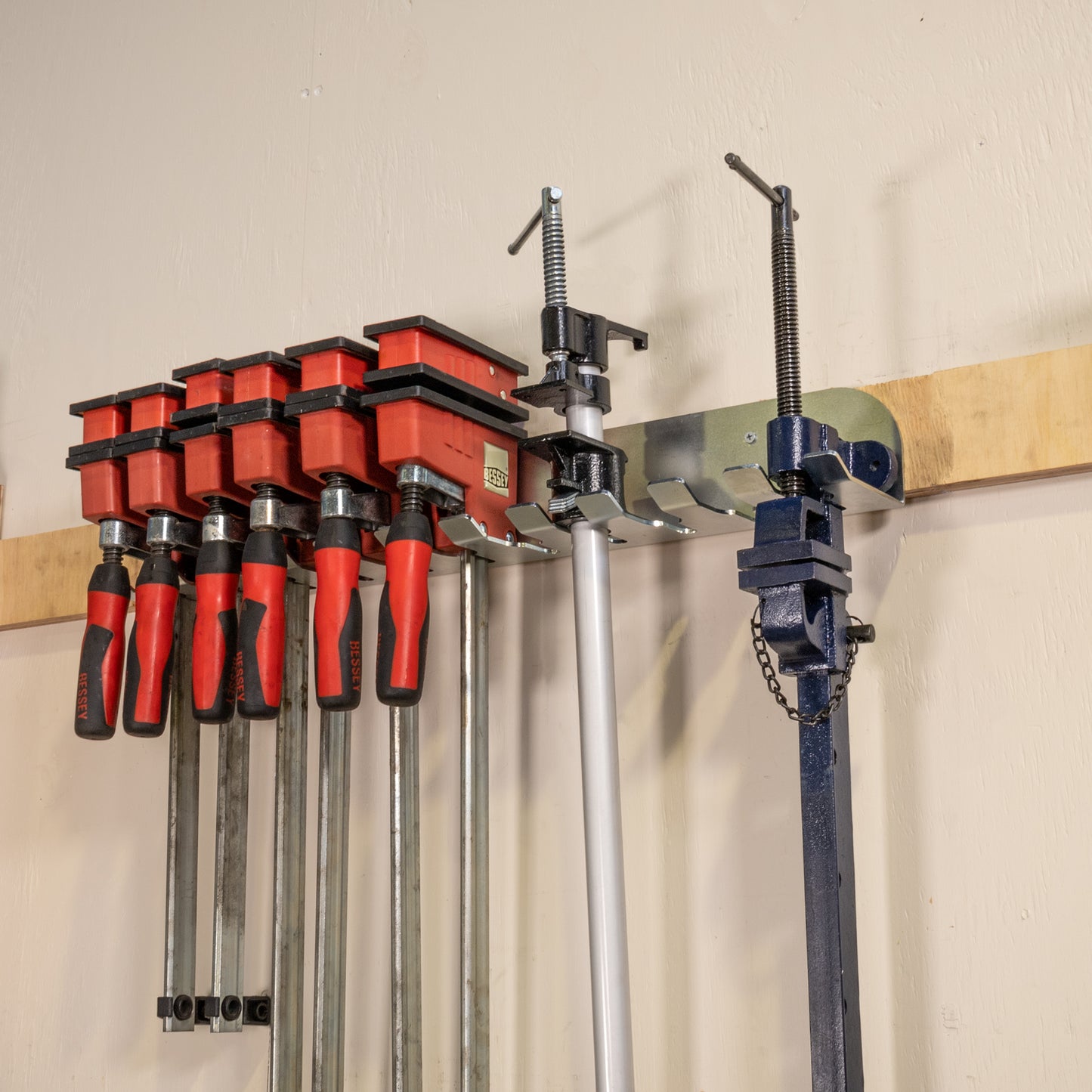 Carbatec Multi-Fit Clamp Rack