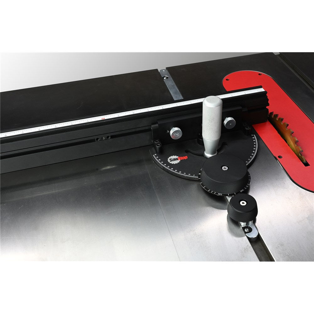 SawStop Revolution Mitre Gauge